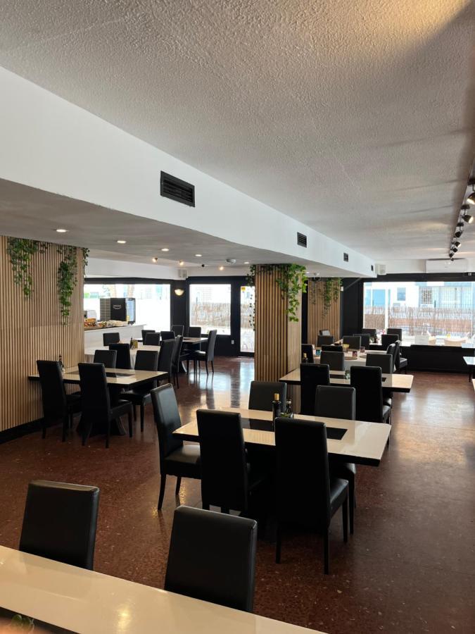 Adia Hotel Cunit Playa ภายนอก รูปภาพ
