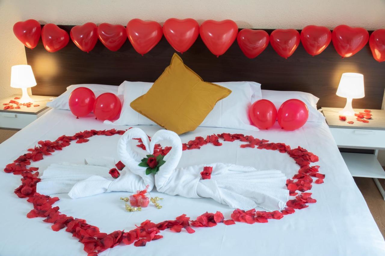 Adia Hotel Cunit Playa ภายนอก รูปภาพ