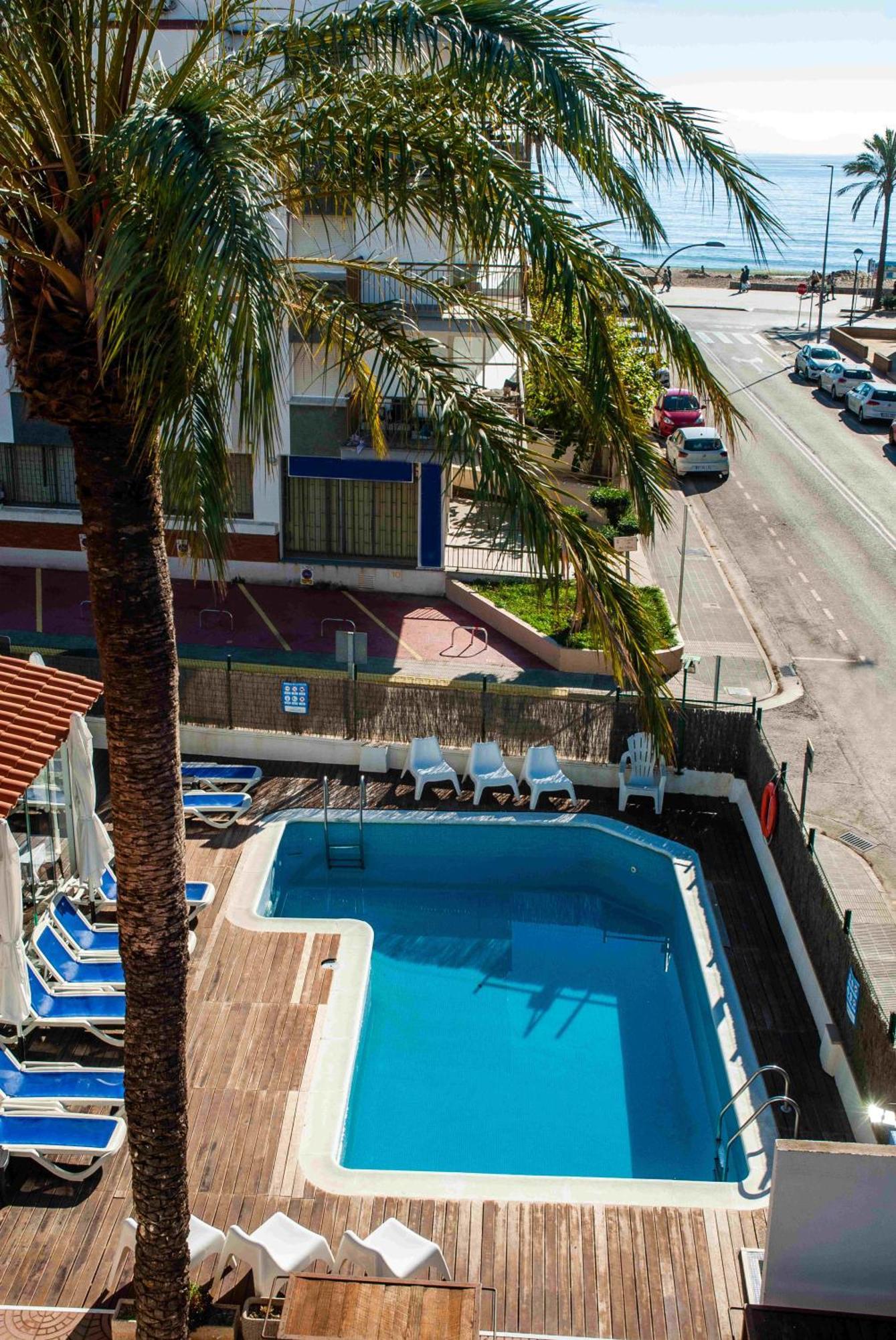 Adia Hotel Cunit Playa ภายนอก รูปภาพ